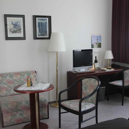 Stadt-Gut-Hotels - Das Kleine Hotel Weimar Kültér fotó