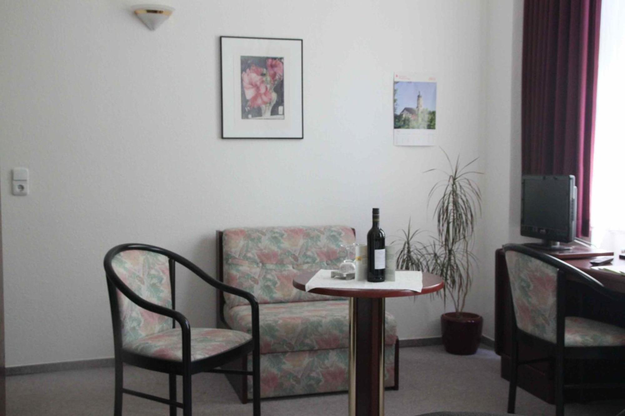 Stadt-Gut-Hotels - Das Kleine Hotel Weimar Kültér fotó