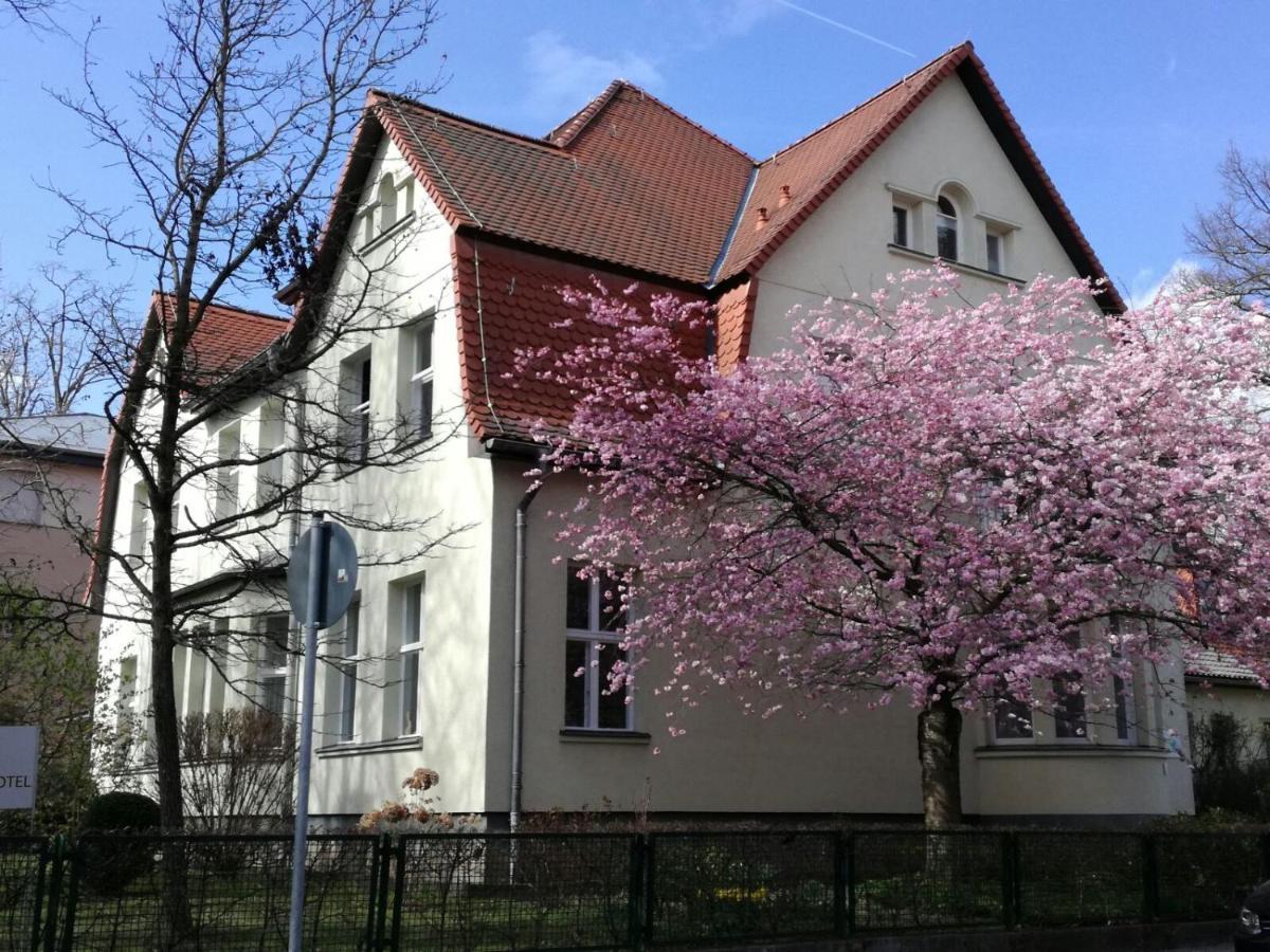 Stadt-Gut-Hotels - Das Kleine Hotel Weimar Kültér fotó